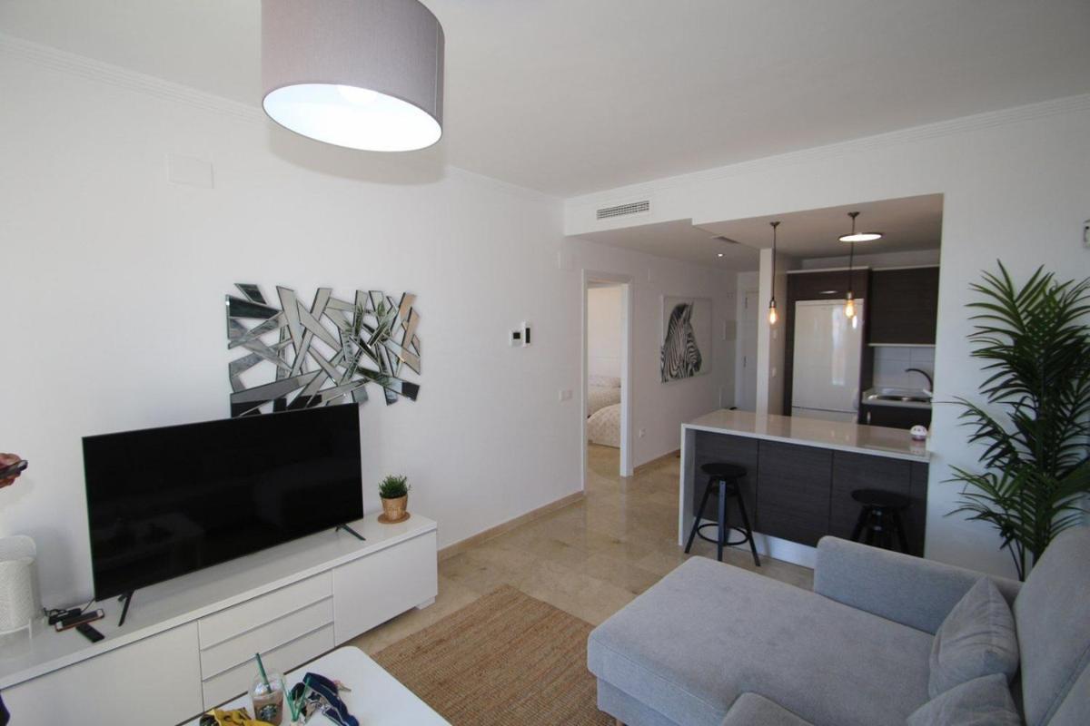 Small Oasis Nelson Mandela Apartment With Sea View, Two Bedrooms, Parking, Terrace And Pool Manilva Extérieur photo