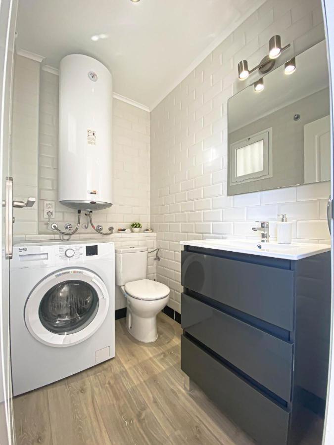 Small Oasis Nelson Mandela Apartment With Sea View, Two Bedrooms, Parking, Terrace And Pool Manilva Extérieur photo
