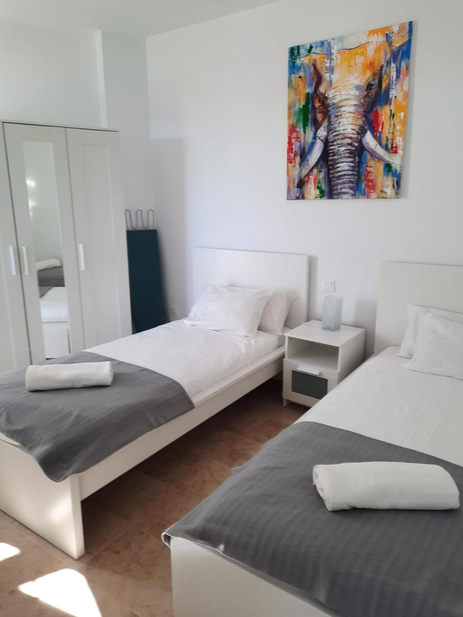 Small Oasis Nelson Mandela Apartment With Sea View, Two Bedrooms, Parking, Terrace And Pool Manilva Extérieur photo